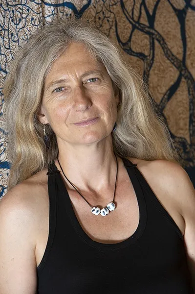 Carine : Céramiste et tourneuse à Santa-Reparata-Di-Balagna