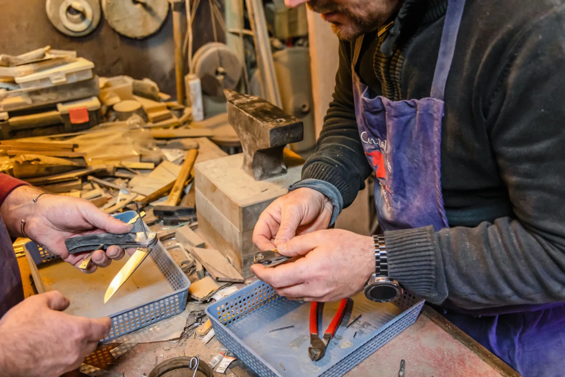 Réalisez votre couteau pliant en corne de taureau - Image n°4 - Wecandoo