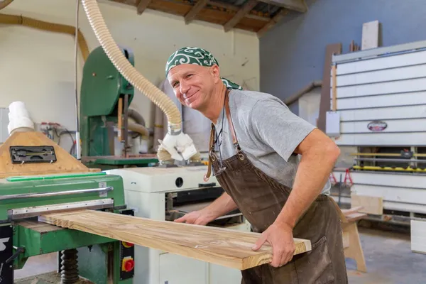 Fabriquez votre table basse en bois - 2J - Image n°1 - Wecandoo