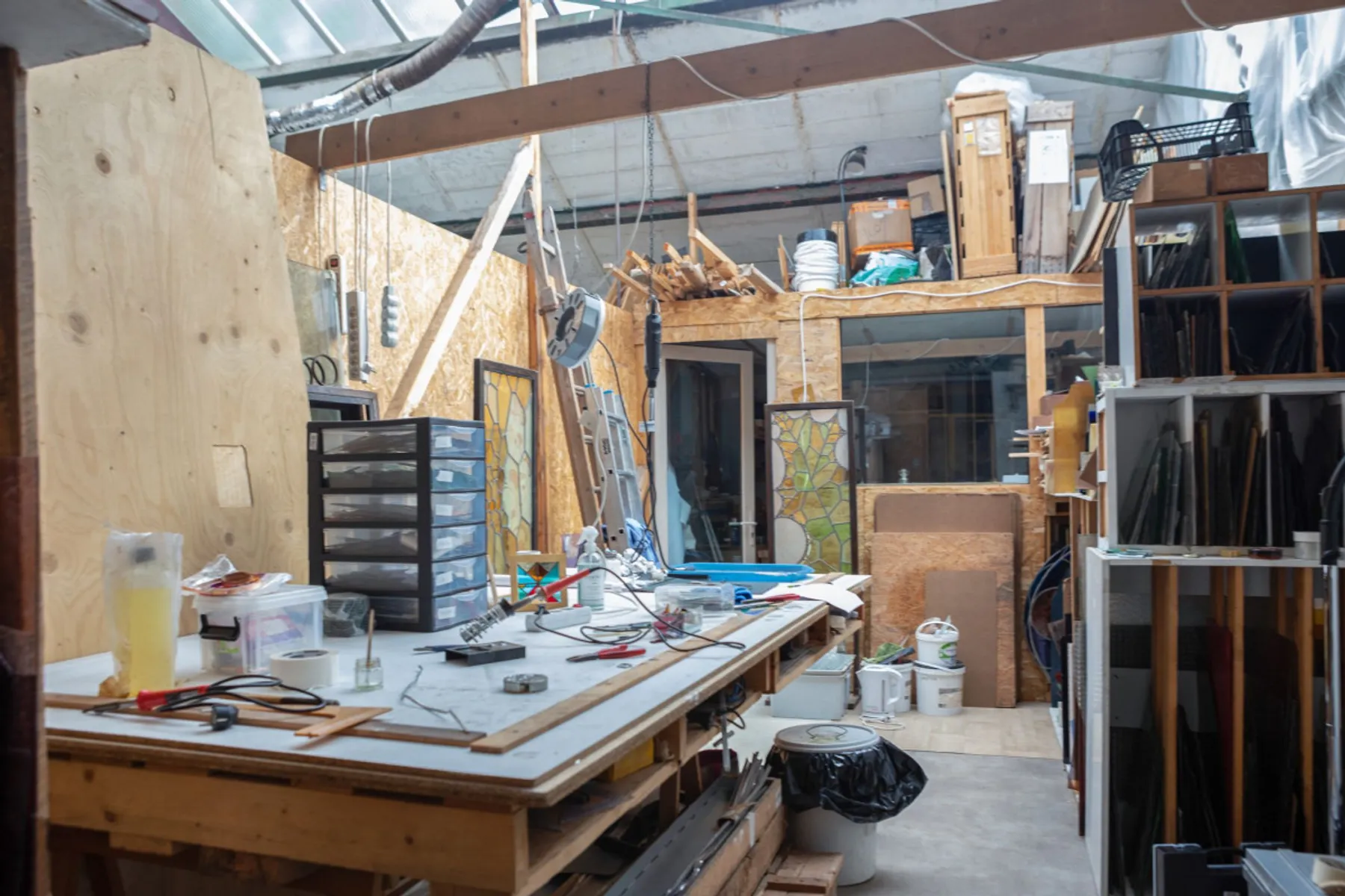 Créez vos boucles d'oreilles en vitrail - Image n°1 - Wecandoo