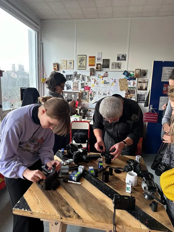 Unissez votre équipe et découvrez la photographie ancienne dans Paris en groupe - Image n°3 - Wecandoo