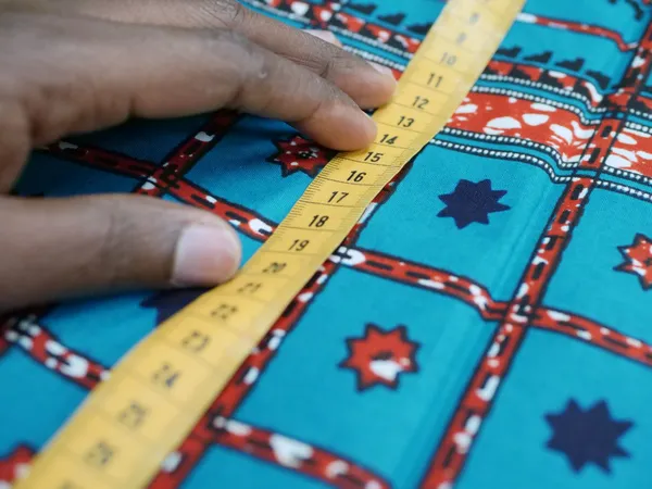 Créez votre pantalon en wax - Image n°3 - Wecandoo