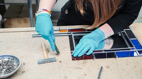 Réalisez votre miroir en vitrail avec Patricia - Afbeelding nr. 1 - Wecandoo