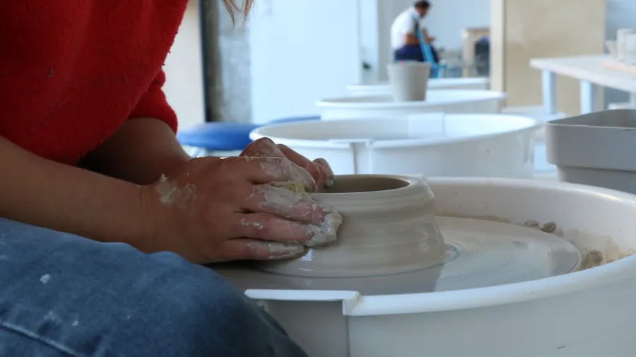 Initiez-vous au tour et au modelage sur une journée - Image n°1 - Wecandoo