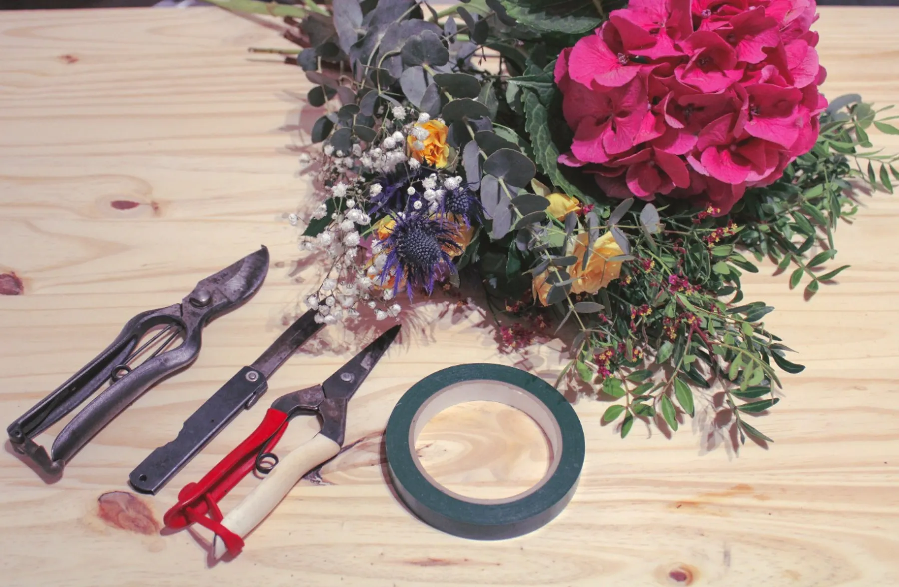 Composez votre bouquet de fleurs fraîches - Image n°2 - Wecandoo