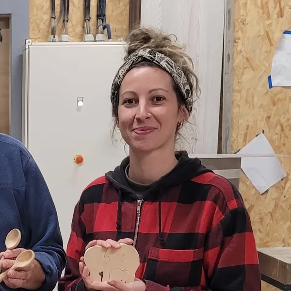 Laura : Designer Bois à Gennevilliers