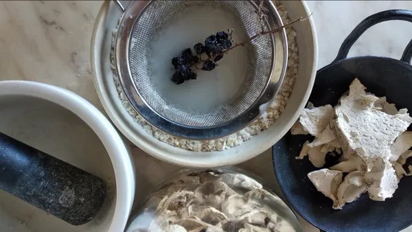 Apprenez l'art du séchage et repartez avec votre produit gourmand  à base de plantes - Image n°4 - Wecandoo