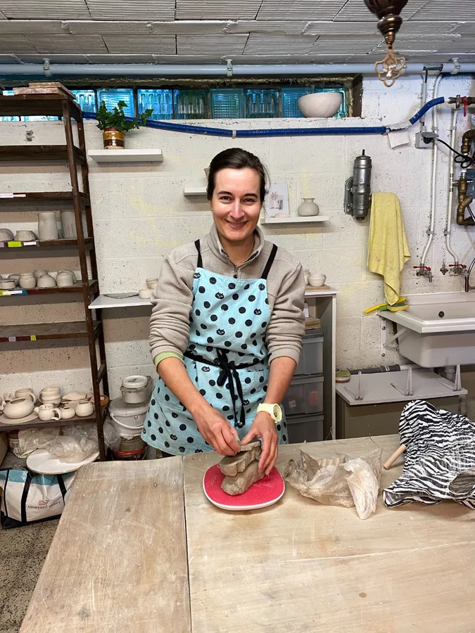 Rencontrez Aurore de l’atelier Au Chat d’Argile. - Wecandoo