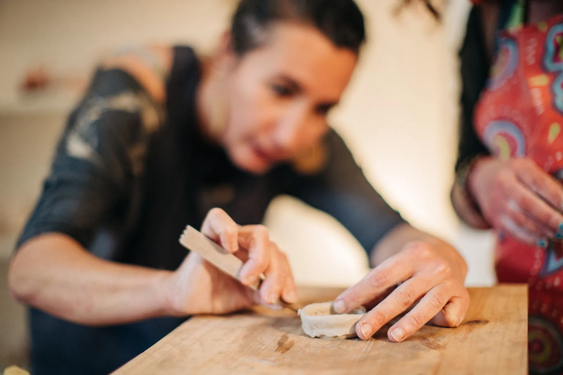 Initiez-vous au modelage avec de la faïence - Image n°3 - Wecandoo