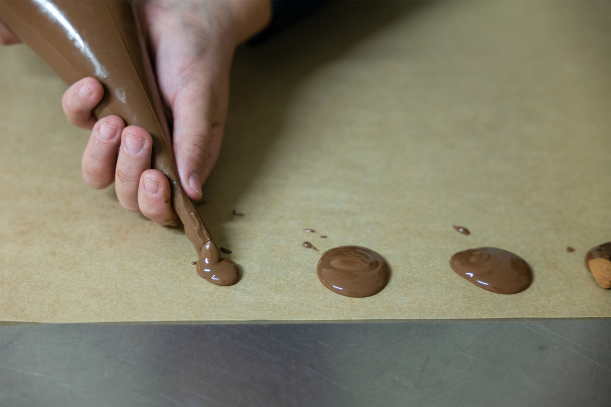 Fabriquez vos mendiants et sucettes au chocolat - Image n°7 - Wecandoo