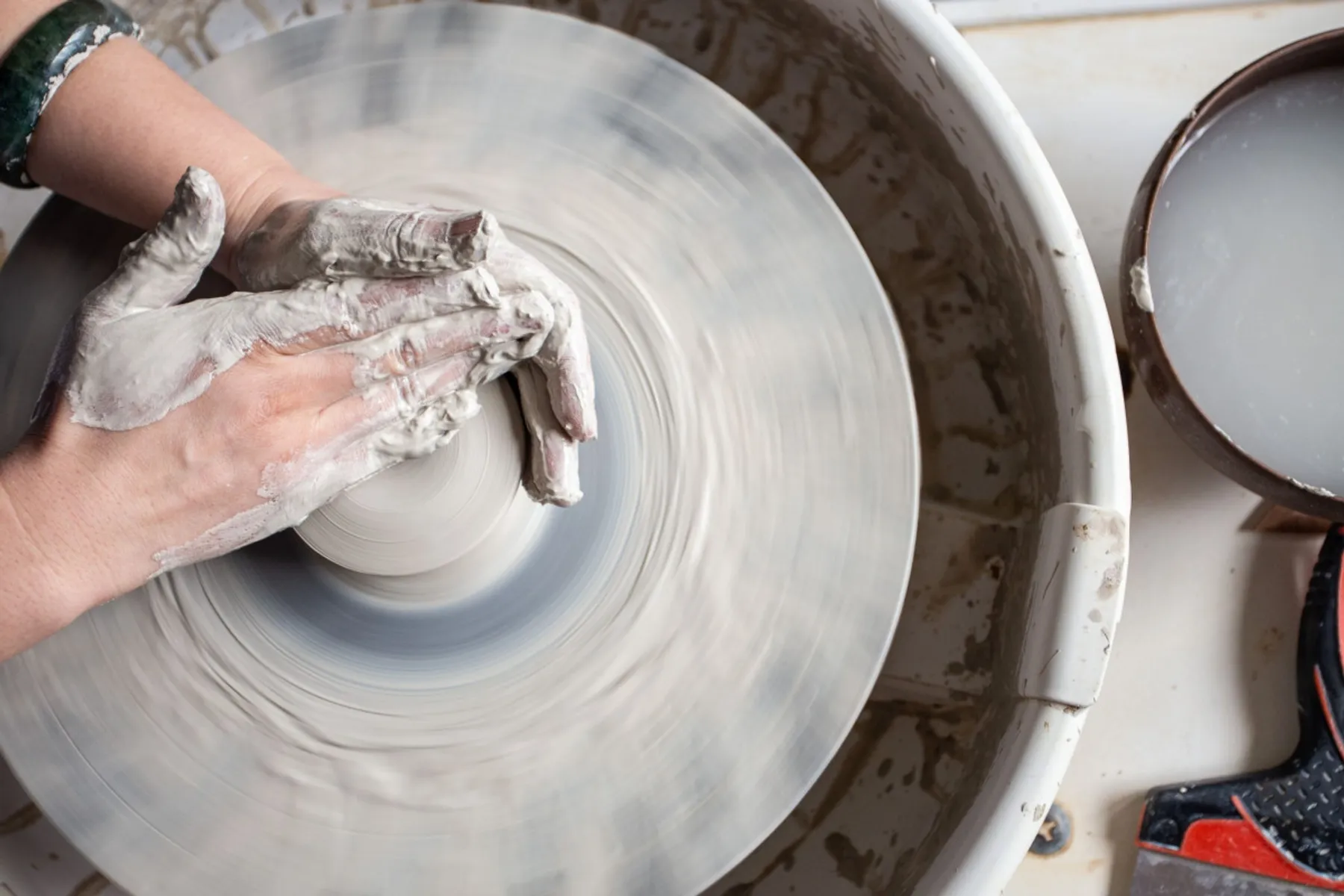 Initiez-vous au tour de potier - Image n°2 - Wecandoo