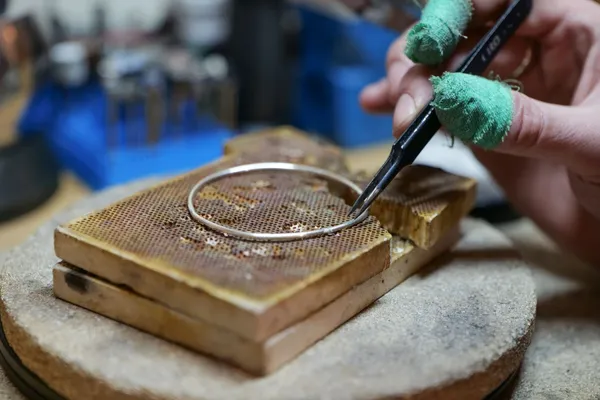 Fabriquez votre bracelet en argent - Image n°2 - Wecandoo