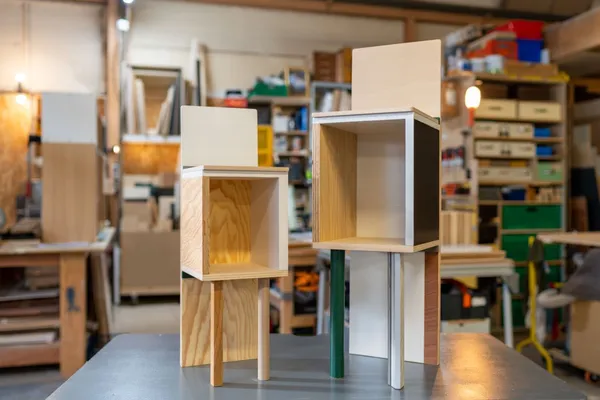 Wecandoo - Créez une table de chevet unique en bois upcyclé