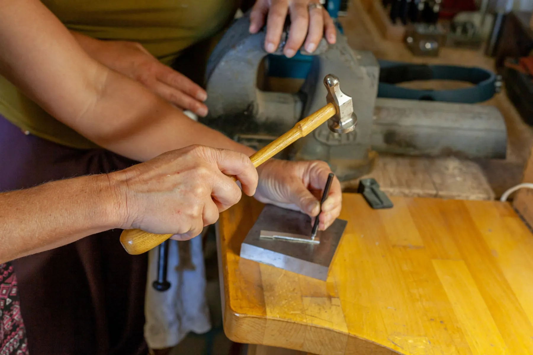 Réalisez votre bague en argent texturé - Afbeelding nr. 3 - Wecandoo