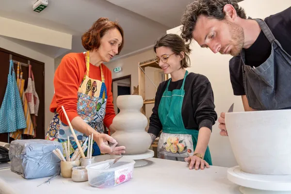 Modelez votre grand vase en céramique - Image n°3 - Wecandoo