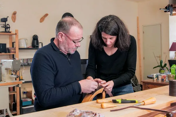 Réalisez votre porte-monnaie en cuir - Image n°2 - Wecandoo