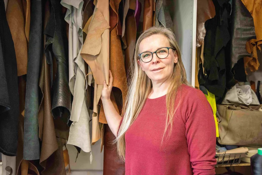 Caroline : Maroquinière à Foville