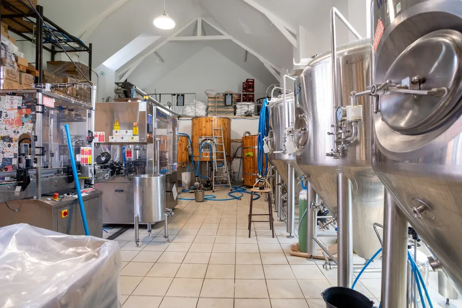 Réunissez votre équipe dans une brasserie lilloise et dégustez des bières en groupe - Image n°1 - Wecandoo