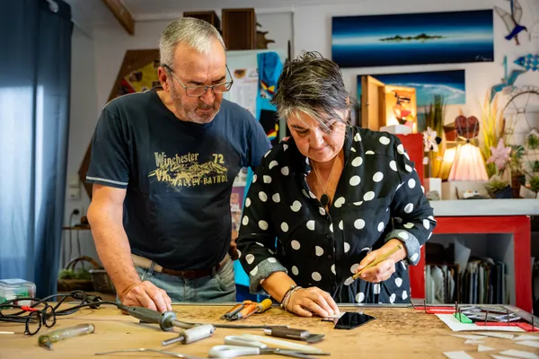 Initiez-vous à l'art du vitrail sur une journée - Image n°2 - Wecandoo