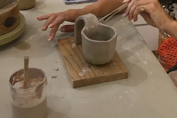 Modelez et décorez vos pièces en céramique sur une demi-journée - Image n°3 - Wecandoo