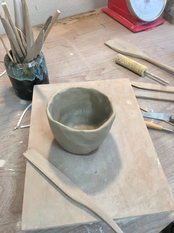 Modelez votre grand mug en grès - Image n°3 - Wecandoo