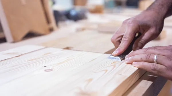 Fabriquez votre meuble en bois sur une journée - Image n°3 - Wecandoo