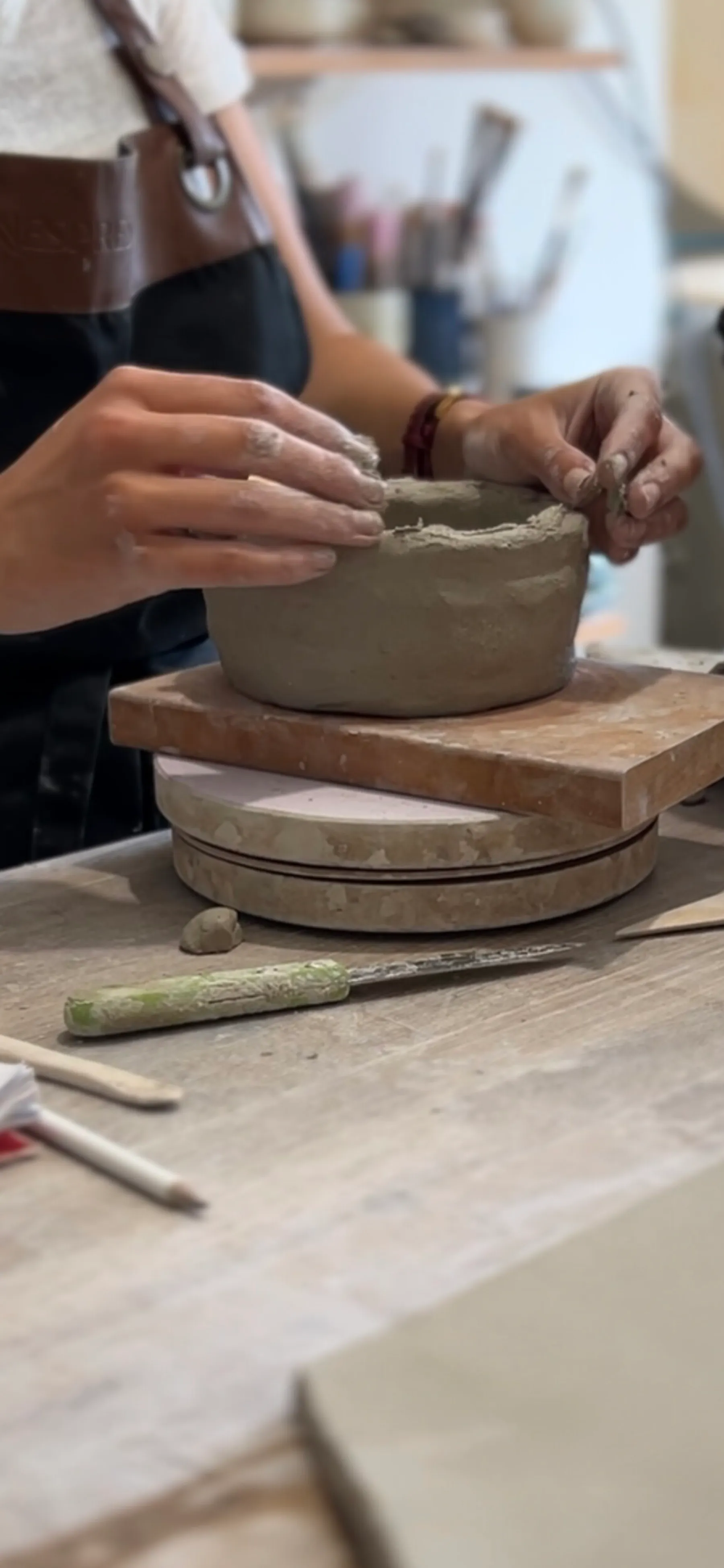 Modelez votre grande pièce en céramique - Image n°2 - Wecandoo