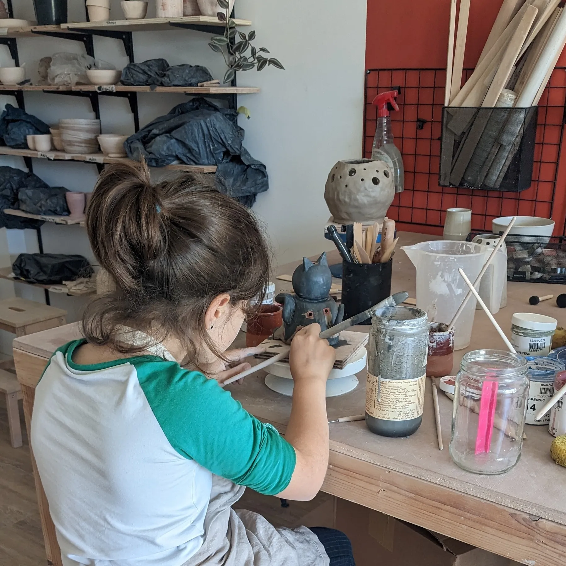 Modelez un objet en céramique en duo avec votre enfant - Image n°4 - Wecandoo