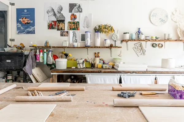 Fabriquez un mobile en porcelaine en duo avec votre enfant - Image n°1 - Wecandoo