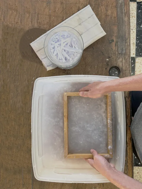 Fabriquez votre luminaire en papier recyclé - Image n°3 - Wecandoo