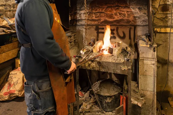 Forgez votre briquet à percussion avec Loïc - Image n°3 - Wecandoo