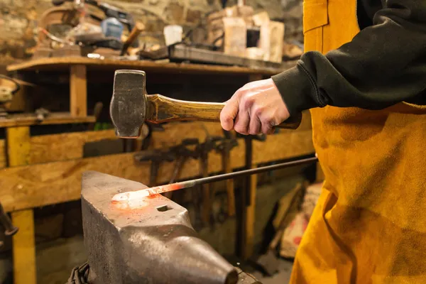 Forgez votre briquet à percussion avec Loïc - Image n°5 - Wecandoo