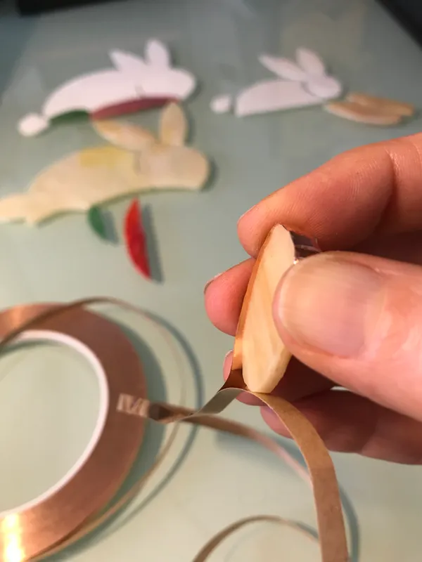 Initiez-vous à la technique de vitrail Tiffany - Image n°4 - Wecandoo