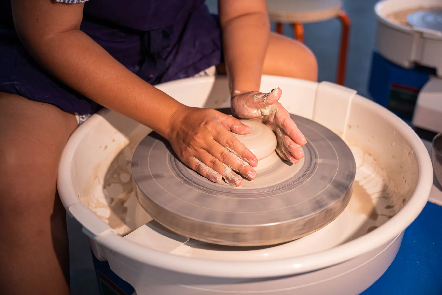 Tournez votre bol en grès - Image n°4 - Wecandoo