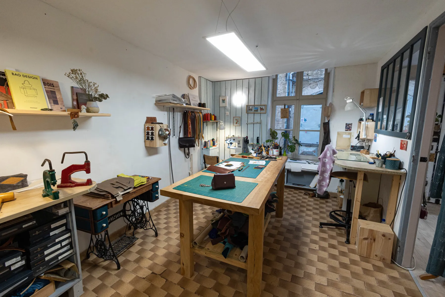 Créez votre sac à main "origami" en cuir - Image n°1 - Wecandoo