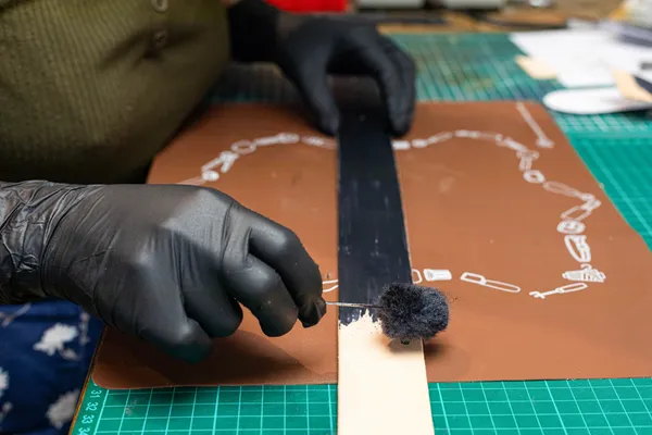 Fabriquez votre ceinture cousue à la main - Image n°3 - Wecandoo