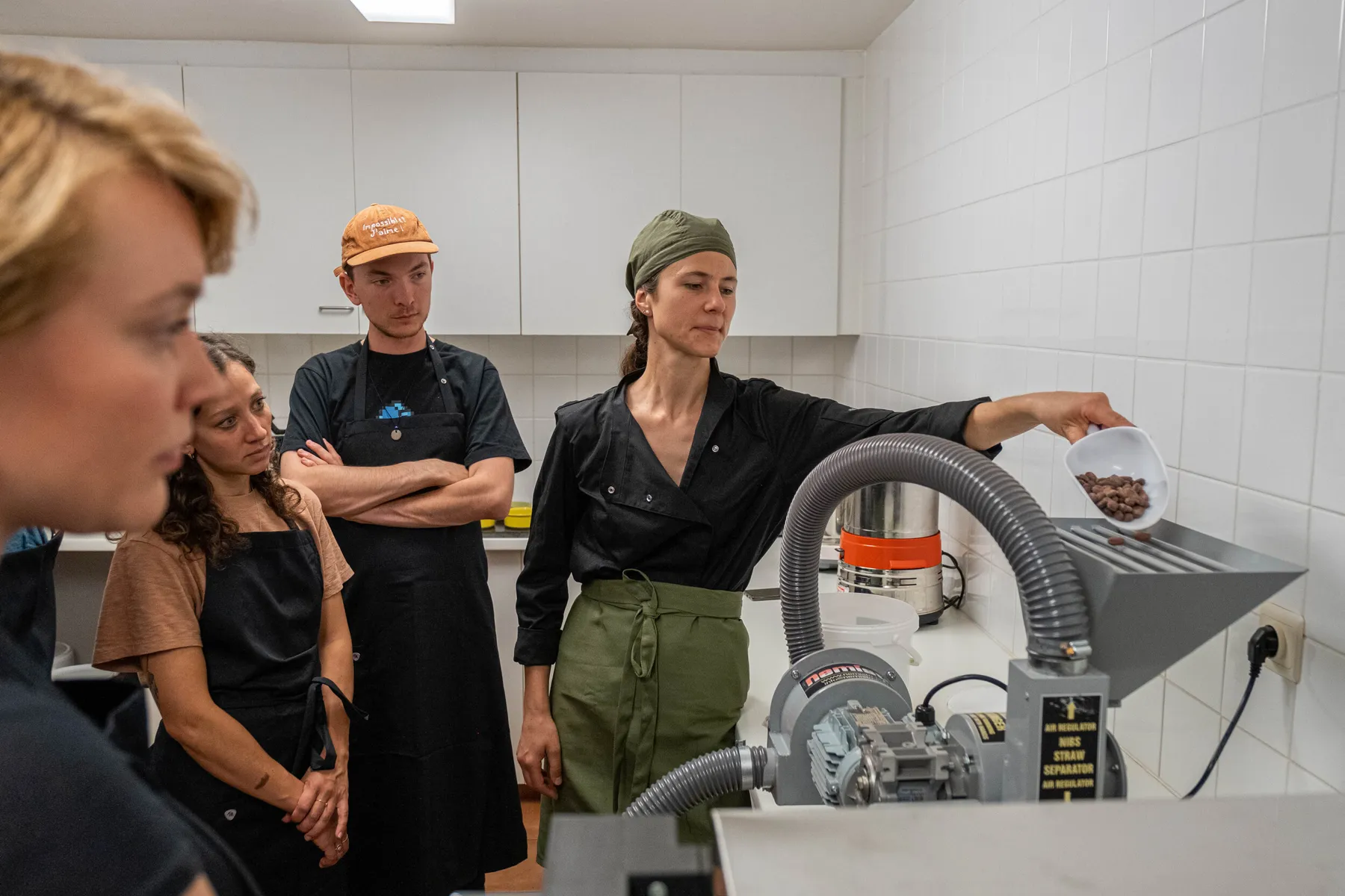 Fabriquez vos tablettes de chocolat de la fève de cacao à la tablette - Image n°2 - Wecandoo