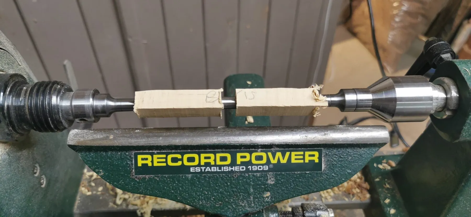 Créez votre stylo au tour à bois - Image n°4 - Wecandoo