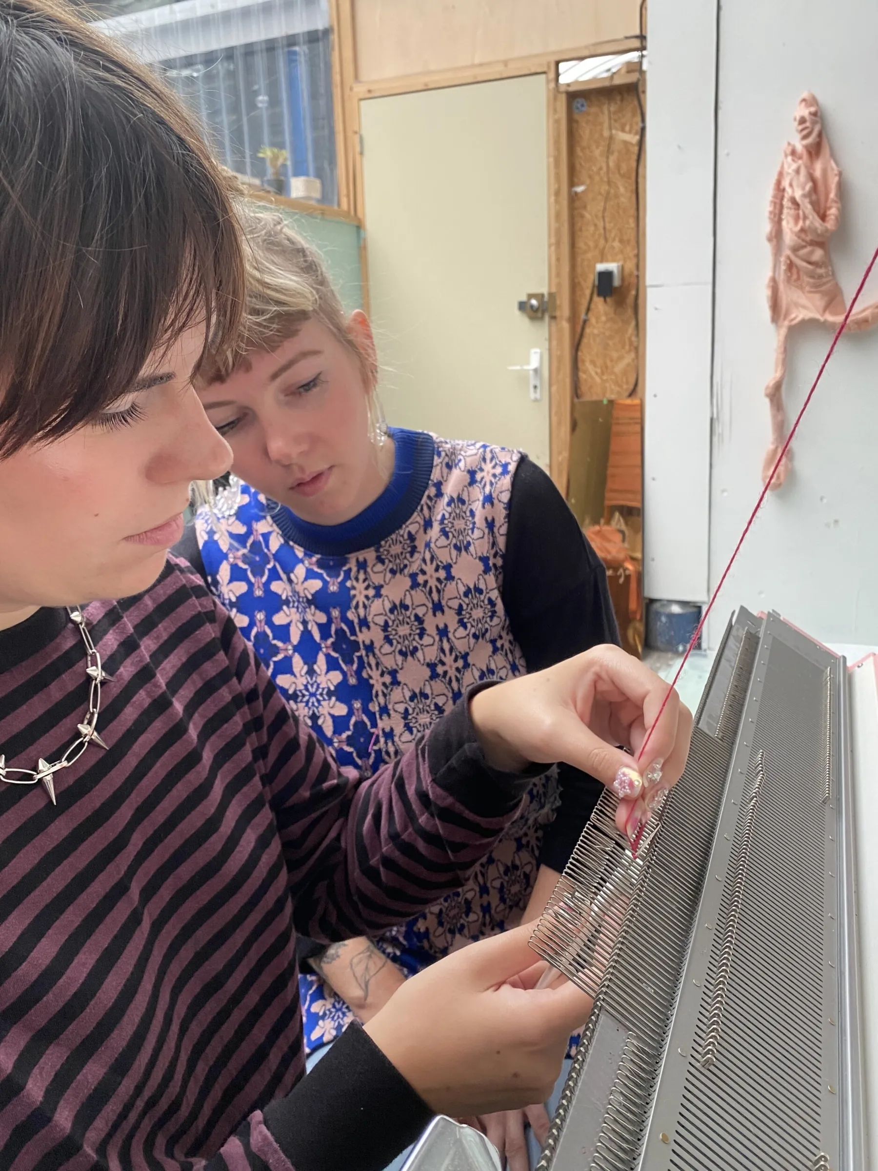 Initiez-vous à la machine à tricoter - Image n°4 - Wecandoo