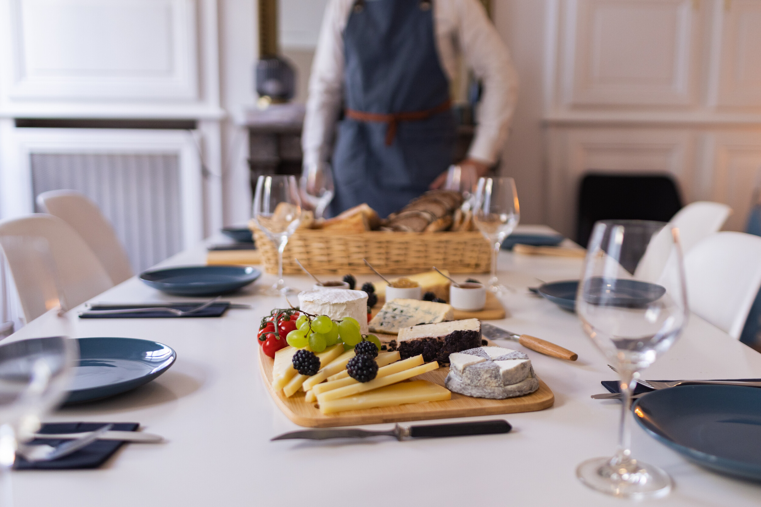 Wecandoo - Étonnez votre équipe et découvrez des accords fromage et vin avec Hervé - Image n°2