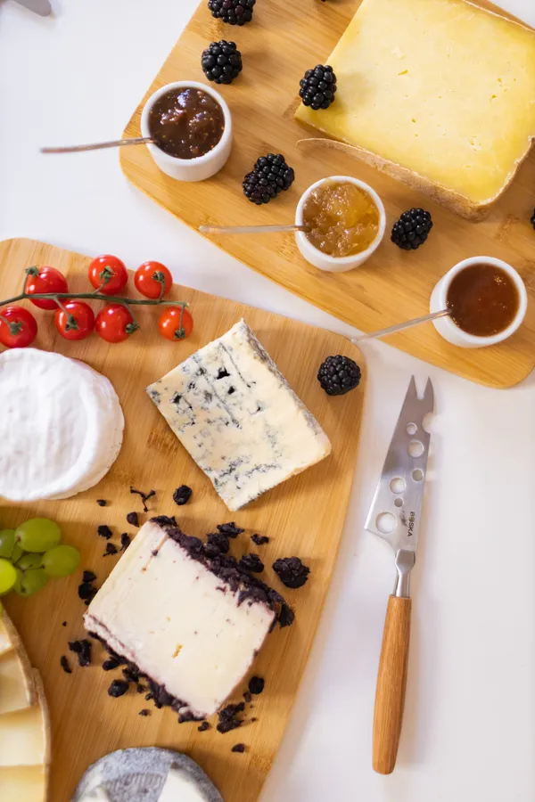 Apprenez à marier fromages et vins avec Hervé - Image n°5 - Wecandoo