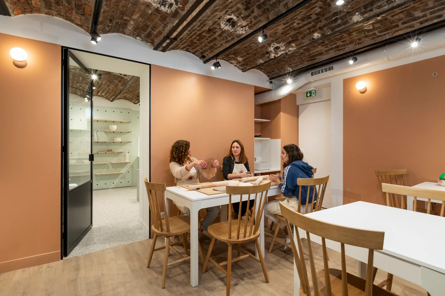 Initiez-vous au modelage de céramique - Image n°3 - Wecandoo