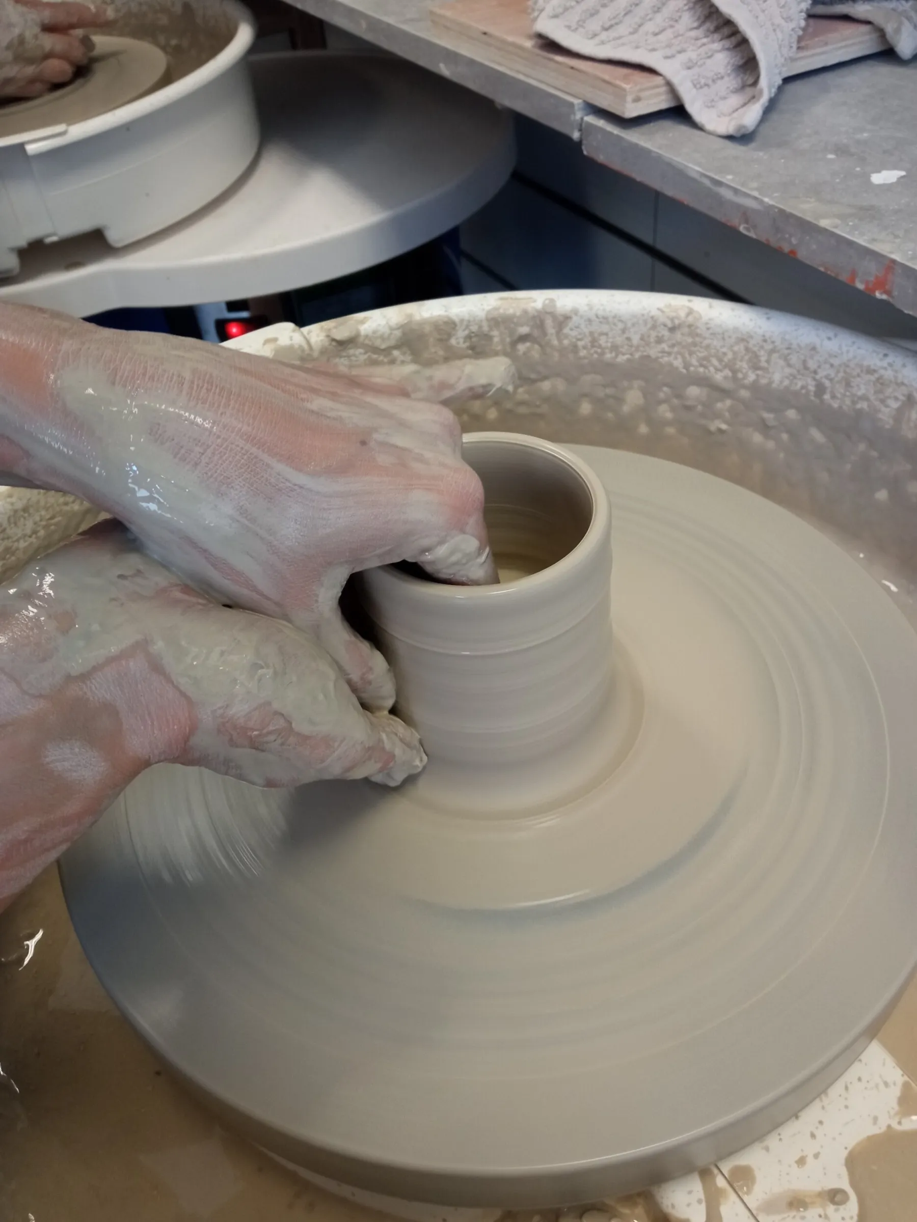 Initez-vous au tour sur 3 séances et réalisez votre duo de pièces avec Noémie - Image n°2 - Wecandoo