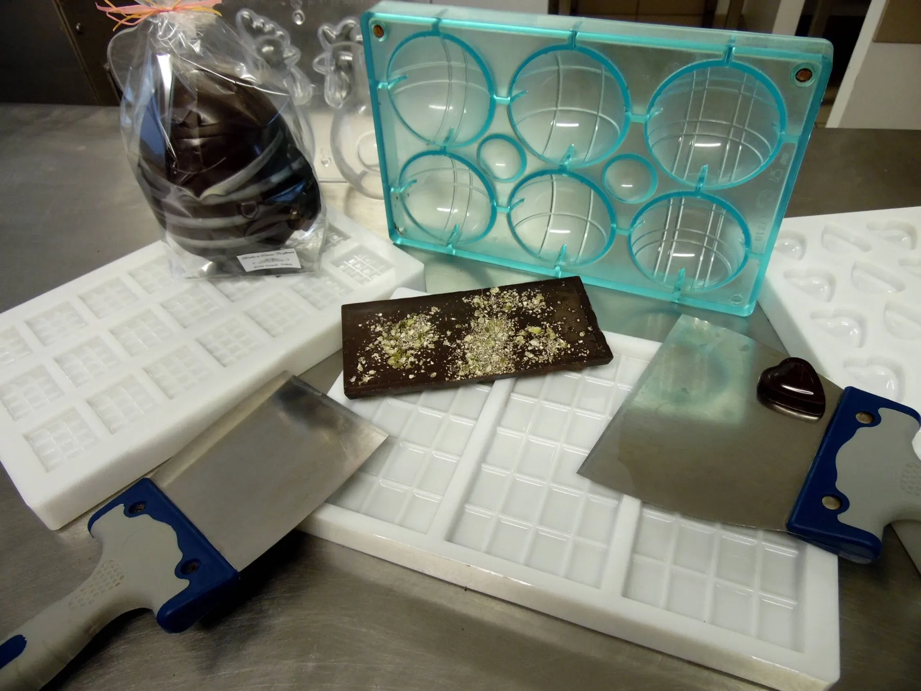 Réunissez votre équipe dans un atelier de chocolaterie artisanale et dégustez des chocolats de différentes origines - Afbeelding nr. 5 - Wecandoo