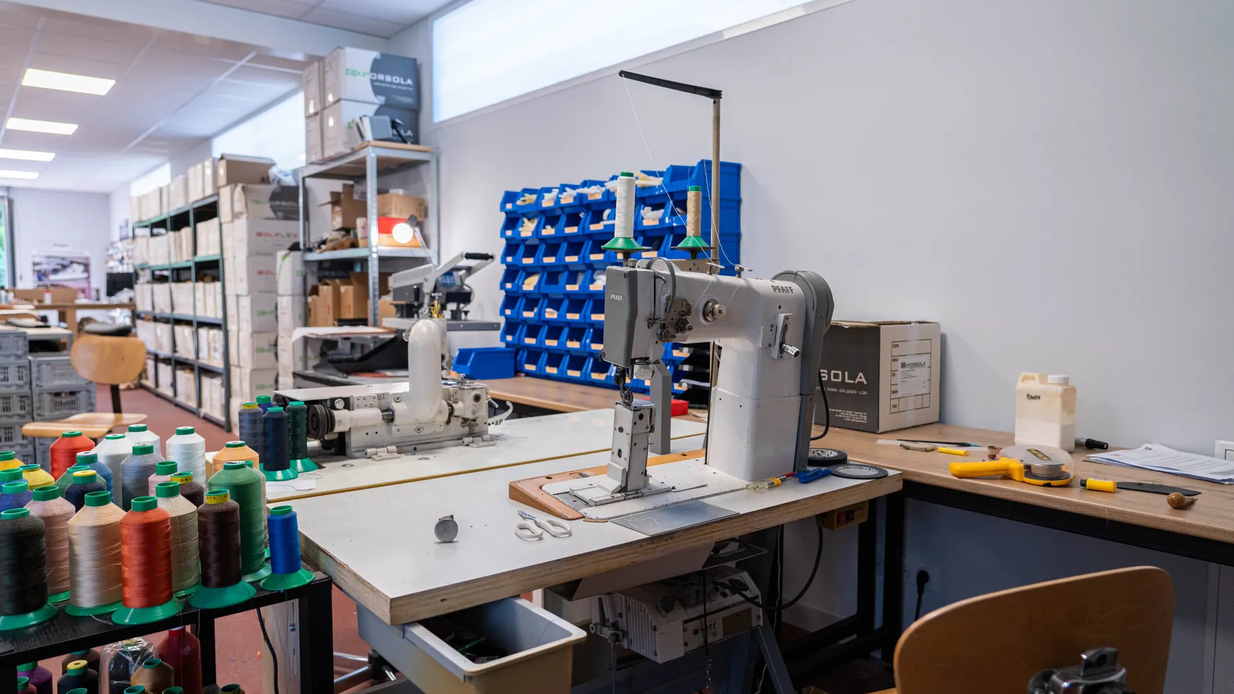 Fabriquez votre paire de chaussures personnalisable sur une journée - Image n°1 - Wecandoo