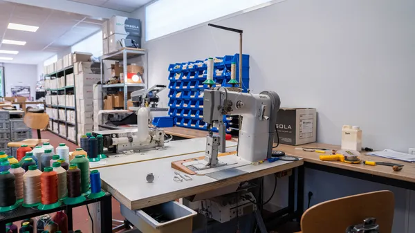 Fabriquez votre paire de chaussures personnalisable sur une journée - Image n°1 - Wecandoo