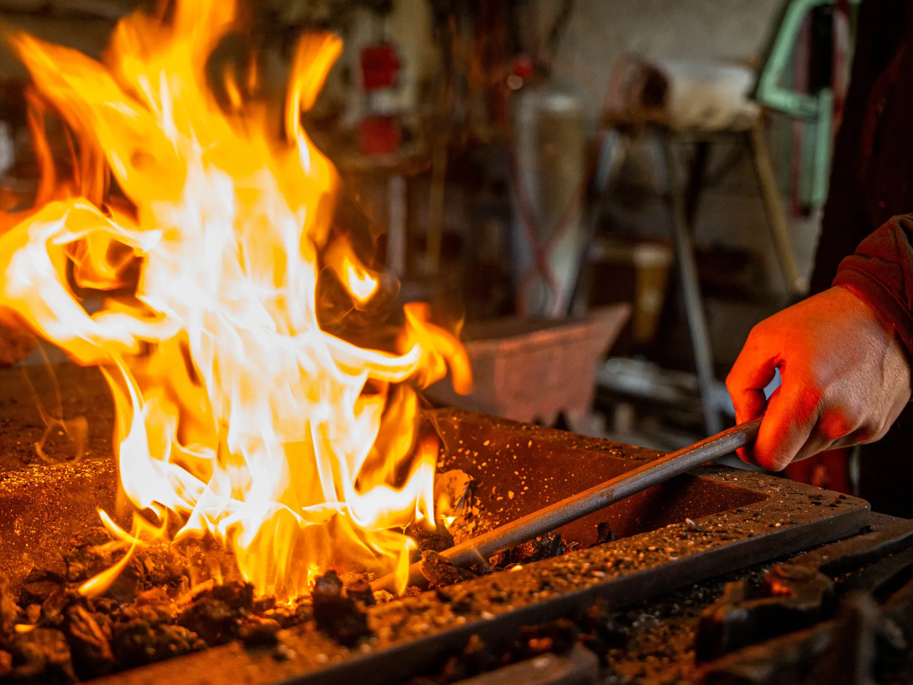 Forgez vos couteaux en duo avec leur étui en cuir - Image n°3 - Wecandoo