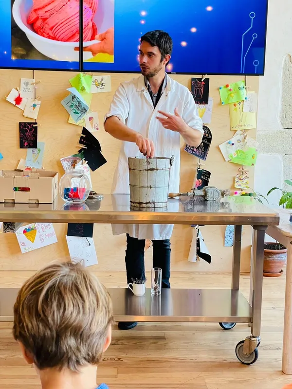 Enchantez votre équipe en visitant un glacier artisanal au cœur de l'Ardèche et goûtez 20 délicieux parfums en groupe - Afbeelding nr. 4 - Wecandoo