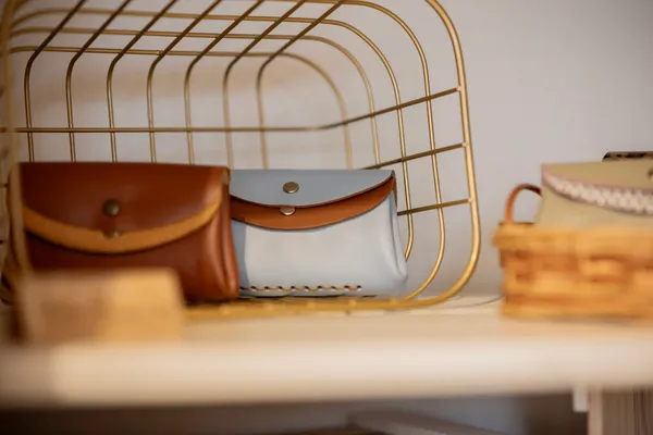 Fabriquez votre porte-monnaie en cuir - Image n°4 - Wecandoo