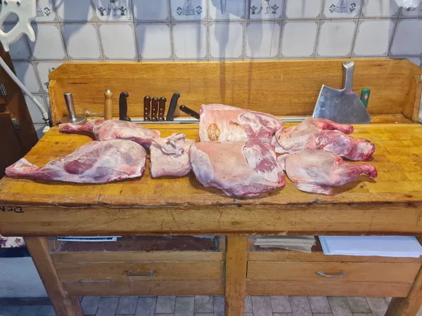 Wecandoo - Découvrez le métier de boucher et préparez un agneau